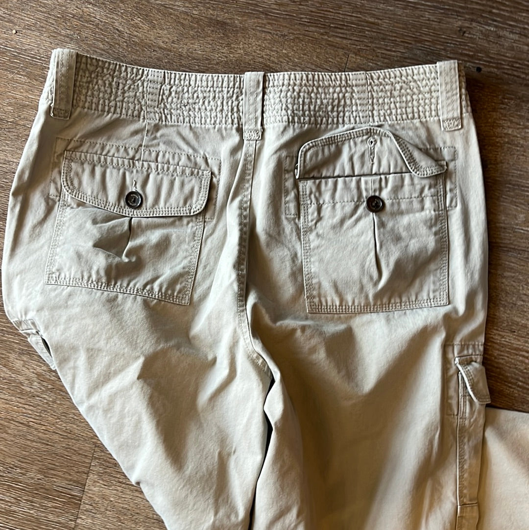 Banana Republic men's beige Y2K cargo pants, 34x32